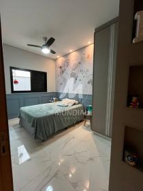 13 - Suite