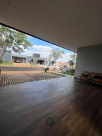 20 - Garagem/estacionamento