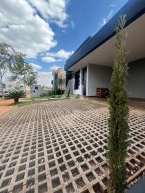 3 - Garagem/estacionamento