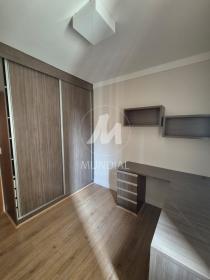 11 - Dormitorio