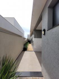 21 - Quintal/corredores