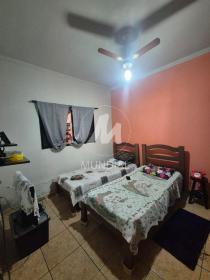 5 - Dormitorio