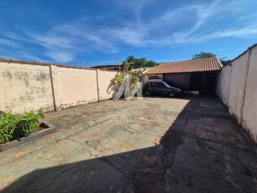 9 - Garagem/estacionamento