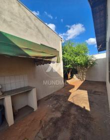 15 - Quintal/corredores