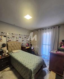 11 - Dormitorio