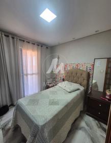 12 - Dormitorio
