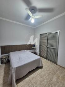 13 - Dormitorio