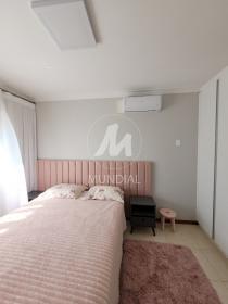 18 - Suite