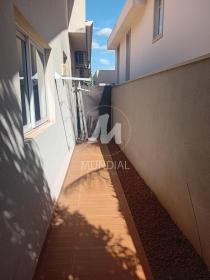 24 - Quintal/corredores