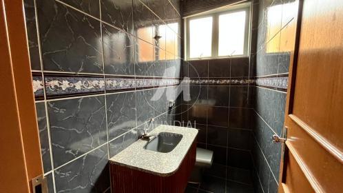 13 - Banheiro/lavabo