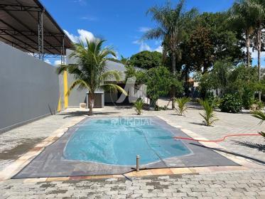 10 - Piscina