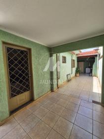 4 - Garagem/estacionamento