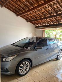 12 - Garagem/estacionamento