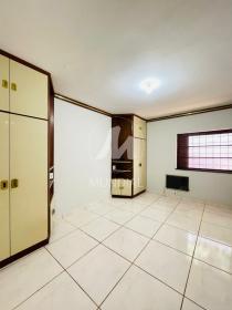 19 - Suite