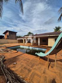 3 - Piscina