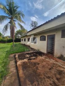 24 - Quintal/corredores