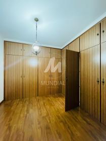 21 - Dormitorio