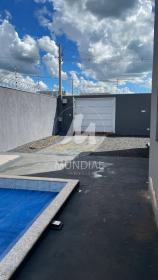 8 - Garagem/estacionamento