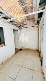 11 - Quintal/corredores