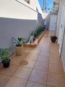 16 - Quintal/corredores