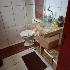 13 - Banheiro/lavabo