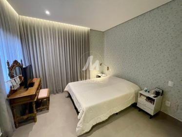 26 - Suite