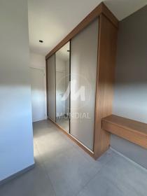 12 - Suite