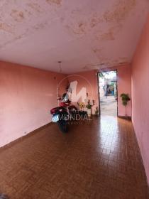 1 - Garagem/estacionamento