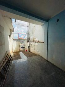 11 - Garagem/estacionamento