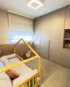 25 - Suite