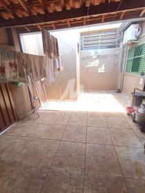 9 - Quintal/corredores