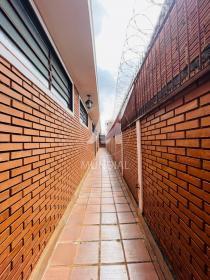 27 - Quintal/corredores