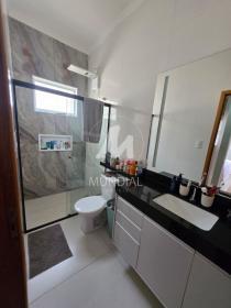 6 - Suite