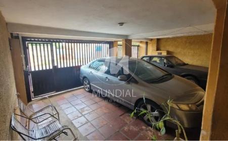12 - Garagem/estacionamento