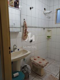 6 - Banheiro/lavabo