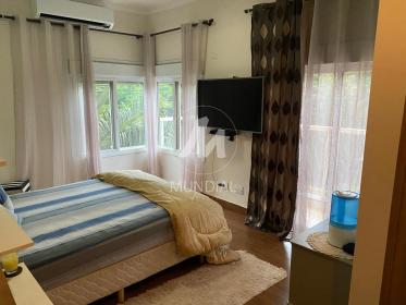 20 - Dormitorio