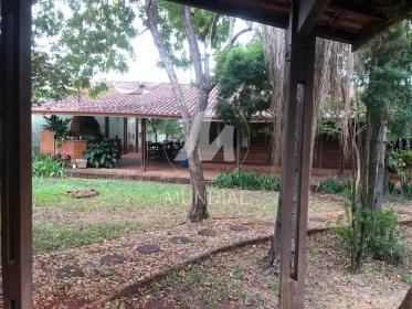 8 - Quintal/corredores