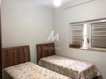 12 - Dormitorio