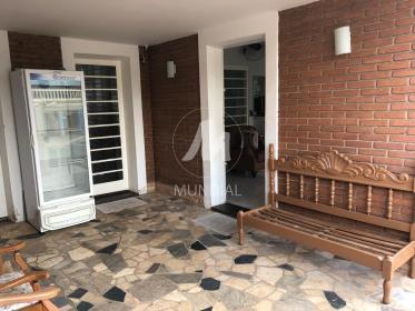 24 - Garagem/estacionamento