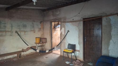 2 - Garagem/estacionamento