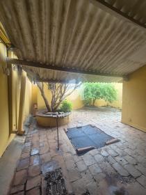 23 - Quintal/corredores
