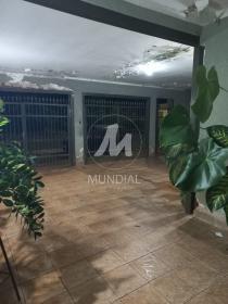 1 - Garagem/estacionamento