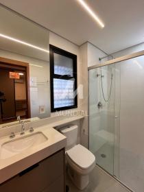 8 - Suite
