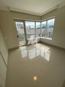 21 - Suite