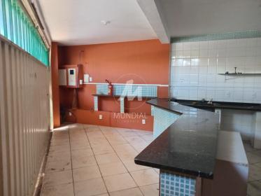1 - Garagem/estacionamento