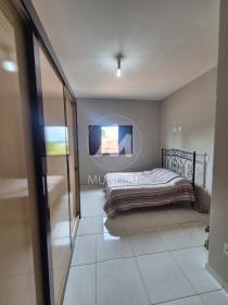 12 - Dormitorio