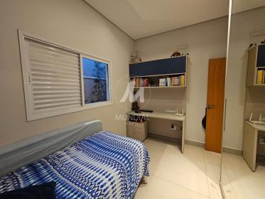 12 - Dormitorio