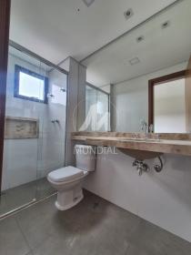 8 - Suite