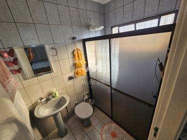 12 - Banheiro/lavabo