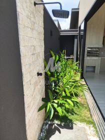 16 - Quintal/corredores